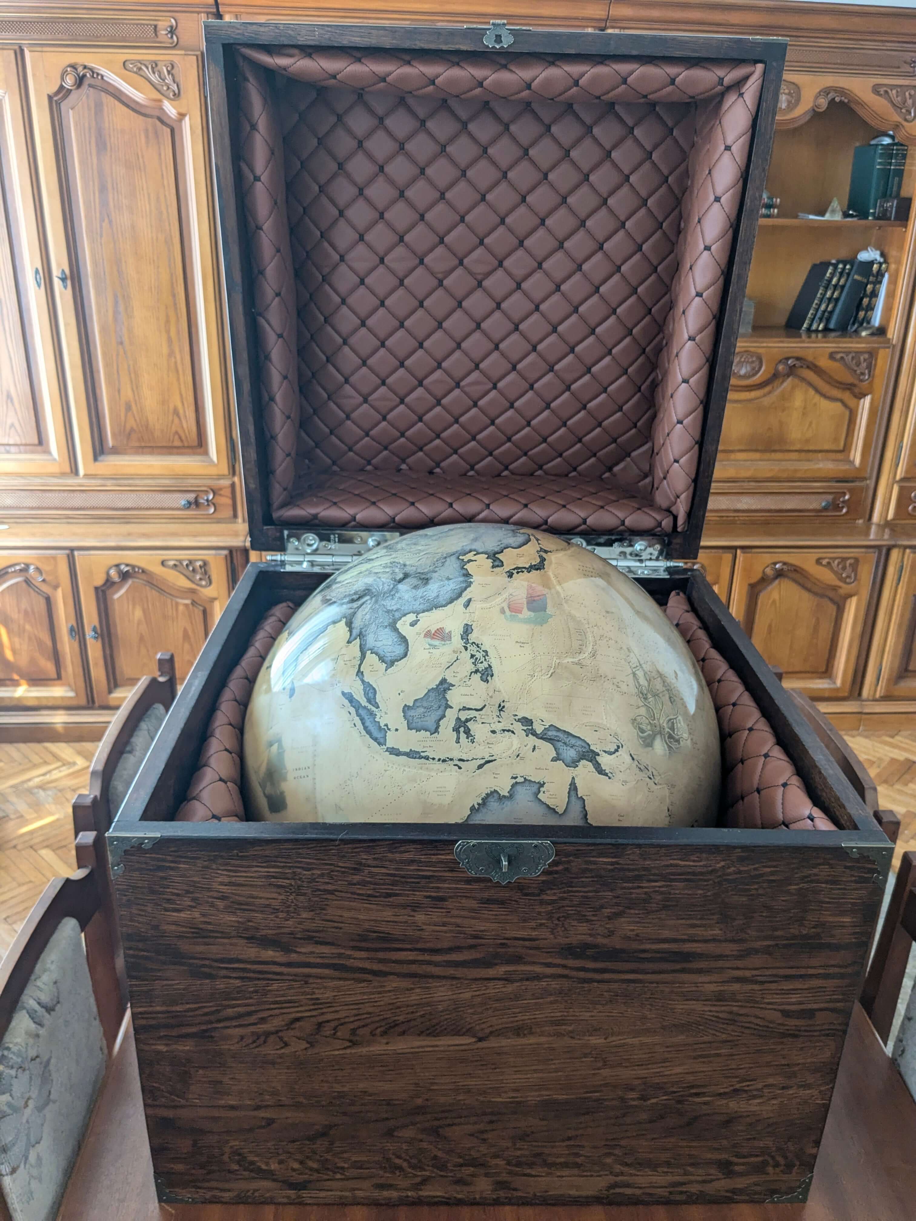 Extra Large Globe