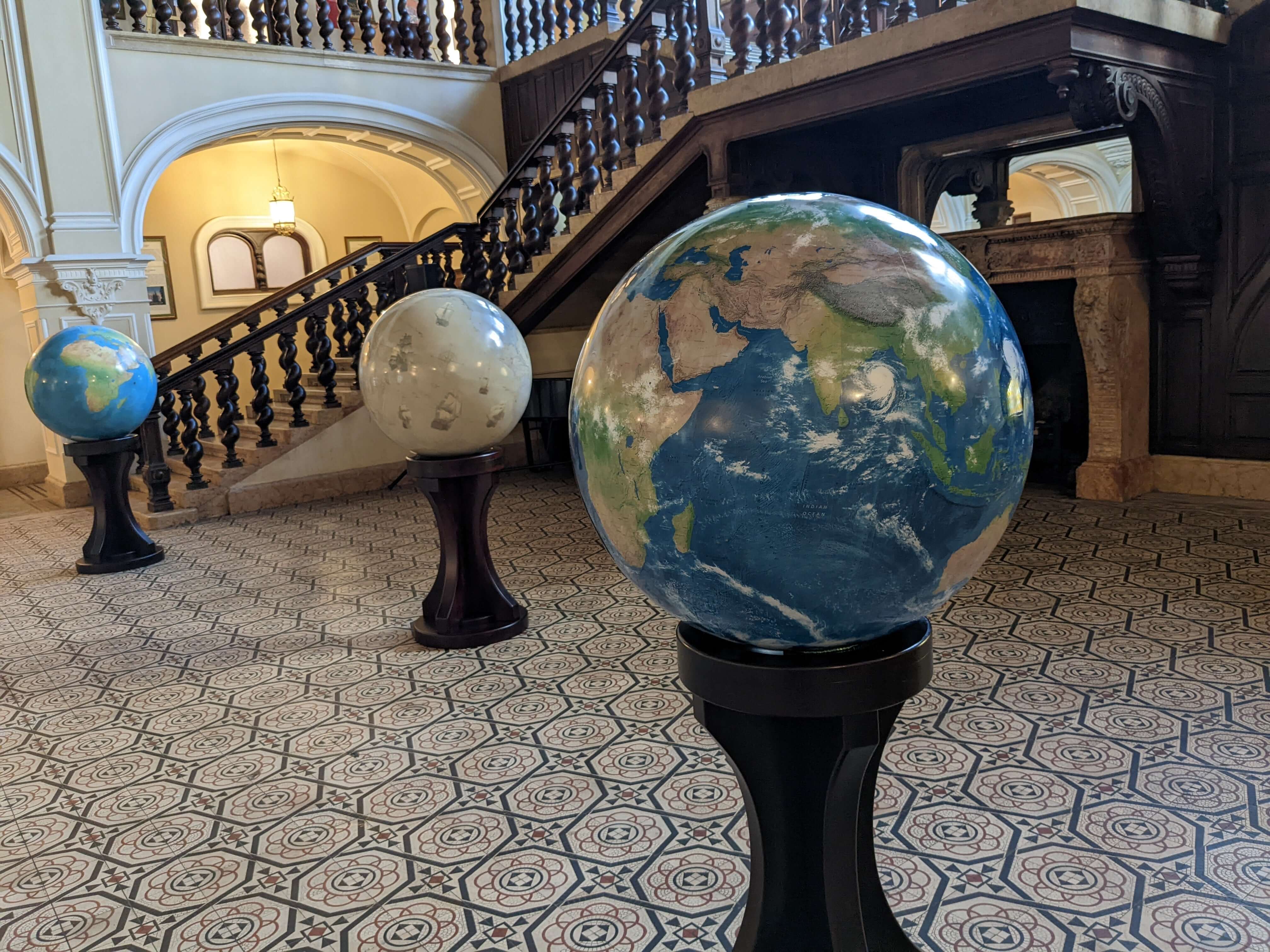 Terra - Ultra-realistic Large World Globe - The Blue Planet Globe - Large world globes custom globe